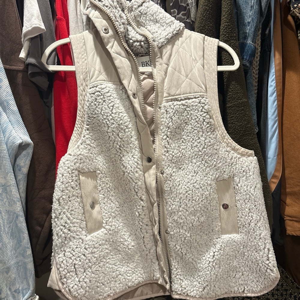 BKE Cream Sherpa Vest